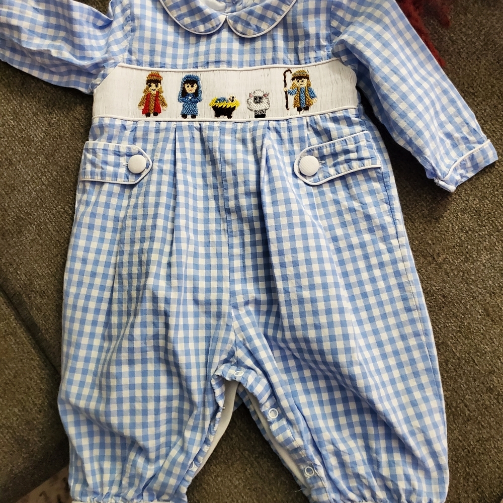 Smocked polkadots jumper